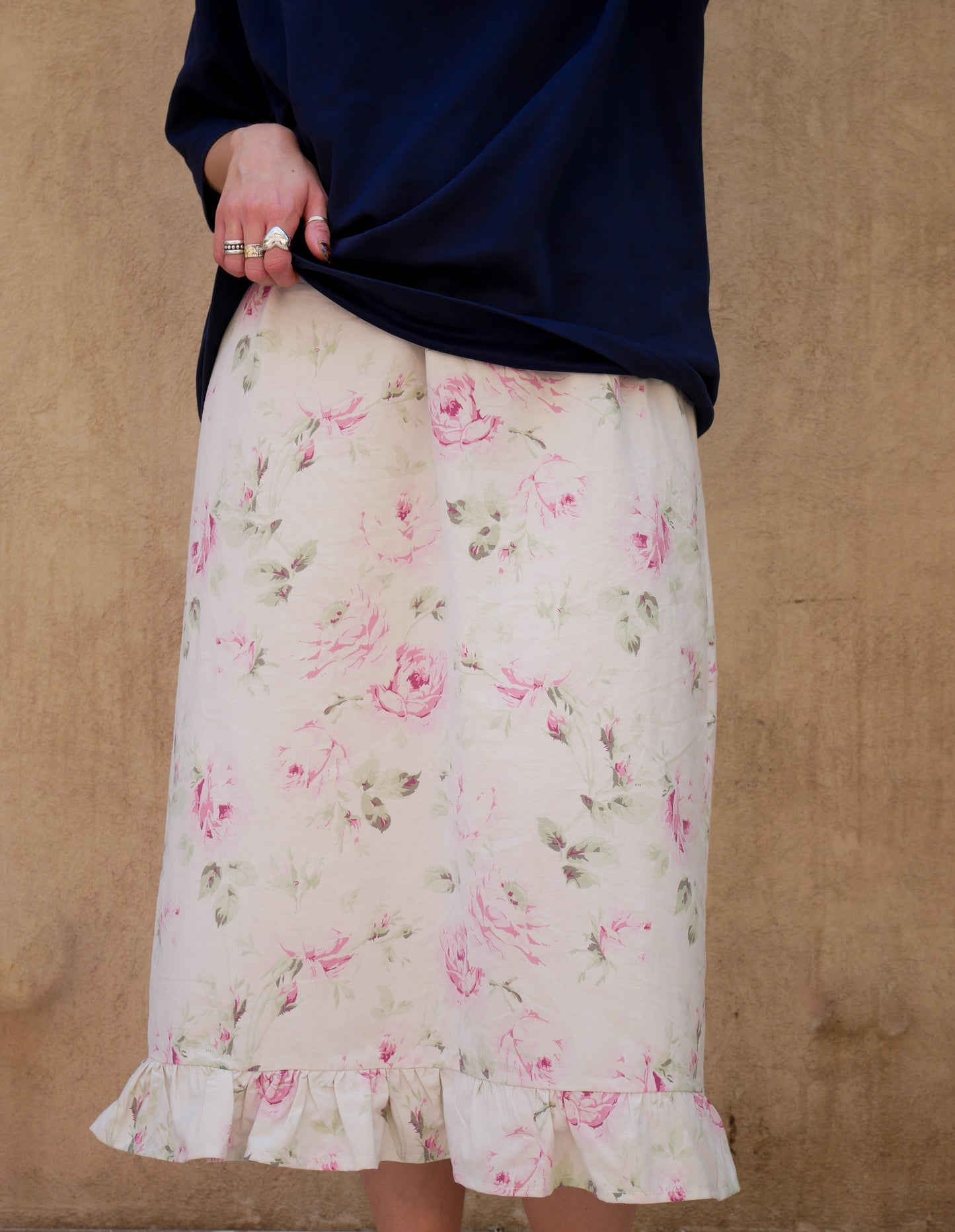 THE DELICATE FLOWER SKIRT